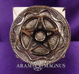 Stojánek na vonné tyčinky a kužely, hliník, s pentagramem, 9 cm