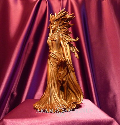 Soška magická bohyně Hekaté 24 cm